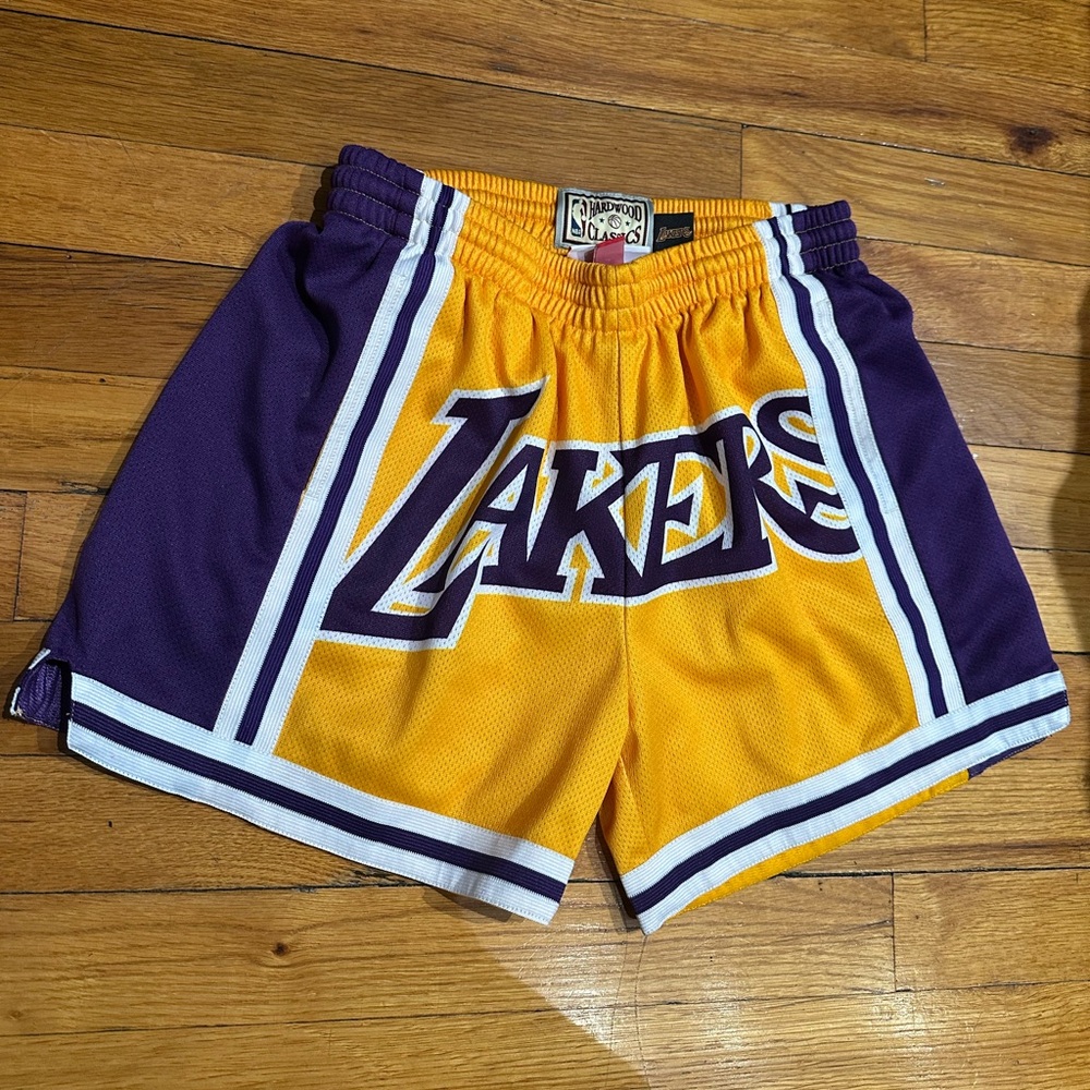 Mitchell & Ness Gold/Purple NBA Los Angeles Lakers Shorts